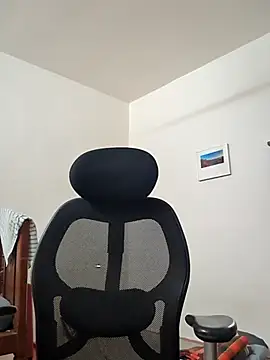  IRRESISTIBLE  online show from 02-17-25, 02:04