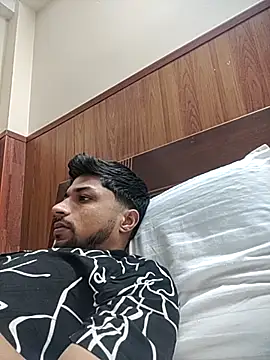  IRRESISTIBLE  online show from 10-06-25, 02:03