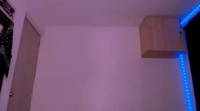 Snapshot of Samuel_Suarez chatting on 02-19-25, 01:40 Samuel Suarez online show from 02-19-25, 01:40