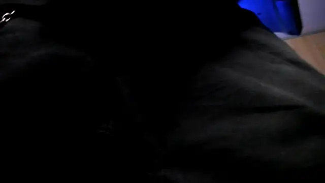 Snapshot of Samuel_Suarez chatting on 09-28-25, 02:06 Samuel Suarez online show from 09-28-25, 02:06