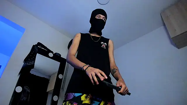 Snapshot of Samuel_Suarez chatting on 11-09-25, 12:53 Samuel Suarez online show from 11-09-25, 12:53