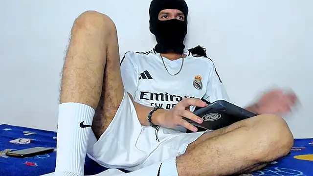 Snapshot of Samuel_Suarez chatting on 11-16-25, 03:01 Samuel Suarez online show from 11-16-25, 03:01