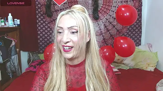Snapshot of elena_evans chatting on 02-14-25, 09:43 elena evans online show from 02-14-25, 09:43