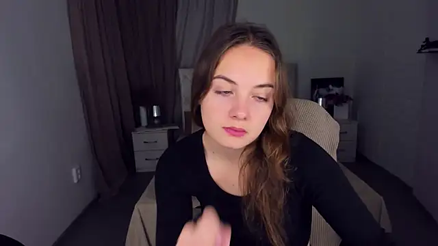 Snapshot of KristinaLoison chatting on 12-10-24, 04:06 KristinaLoison online show from 12-10-24, 04:06