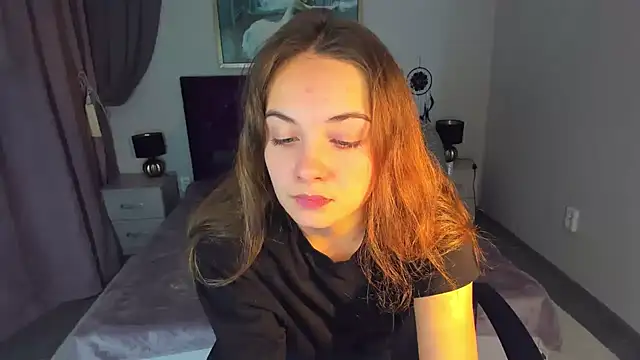 Snapshot of KristinaLoison chatting on 12-15-24, 07:10 KristinaLoison online show from 12-15-24, 07:10