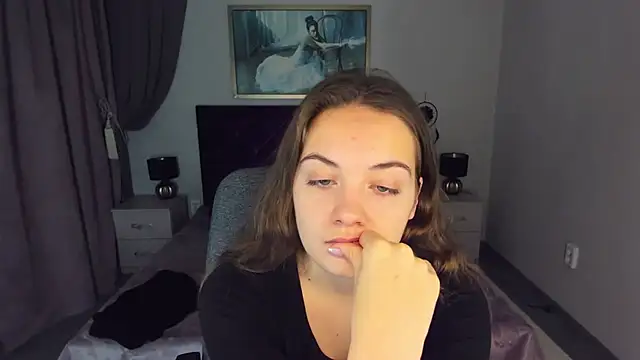 Snapshot of KristinaLoison chatting on 12-20-24, 07:17 KristinaLoison online show from 12-20-24, 07:17