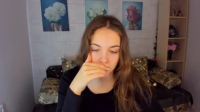 Snapshot of KristinaLoison chatting on 01-15-25, 11:21 KristinaLoison online show from 01-15-25, 11:21