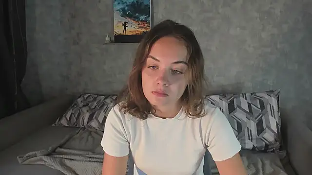 Snapshot of KristinaLoison chatting on 10-05-25, 01:09 KristinaLoison online show from 10-05-25, 01:09