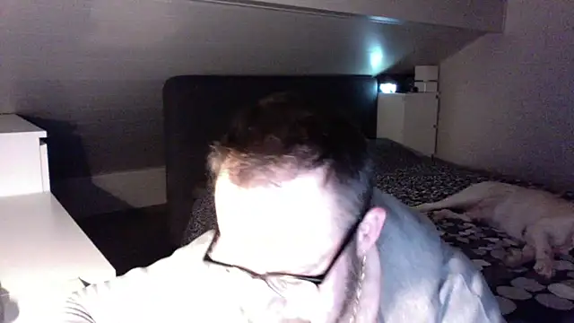 Snapshot of FABIOGLASSES chatting on 12-29-24, 03:22 FABIOGLASSES online show from 12-29-24, 03:22