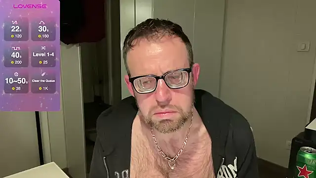 Snapshot of FABIOGLASSES chatting on 02-10-25, 09:25 FABIOGLASSES online show from 02-10-25, 09:25