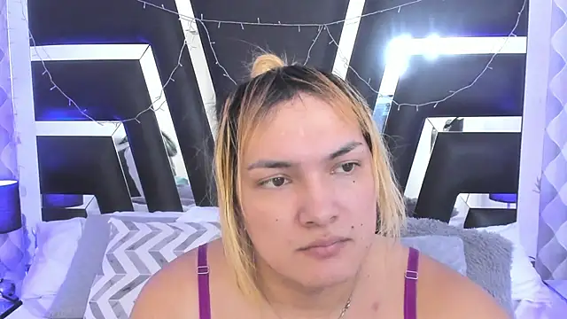 Snapshot of katya_kozlov chatting on 09-25-25, 05:55 katya kozlov online show from 09-25-25, 05:55