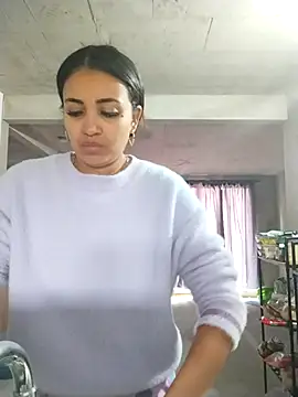 aisha es online show from 02-22-25, 03:14