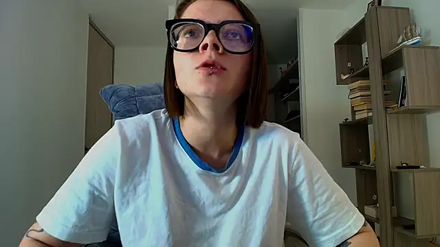 Arya starrk online show from 10-13-25, 02:28