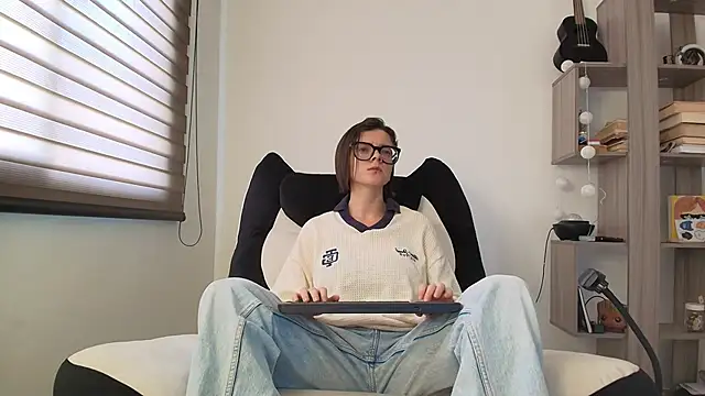 Arya starrk online show from 01-18-26, 01:37