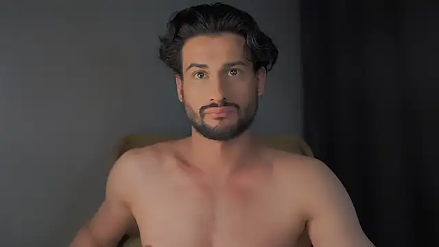 Snapshot of Keen___Luckystrike chatting on 12-26-24, 01:18 Keen Luckystrike online show from 12-26-24, 01:18