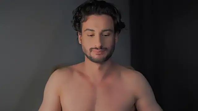 Snapshot of Keen___Luckystrike chatting on 01-08-25, 11:10 Keen Luckystrike online show from 01-08-25, 11:10