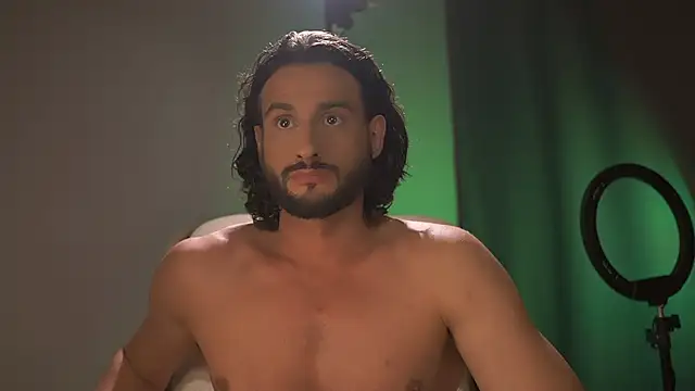 Snapshot of Keen___Luckystrike chatting on 10-14-25, 07:14 Keen Luckystrike online show from 10-14-25, 07:14