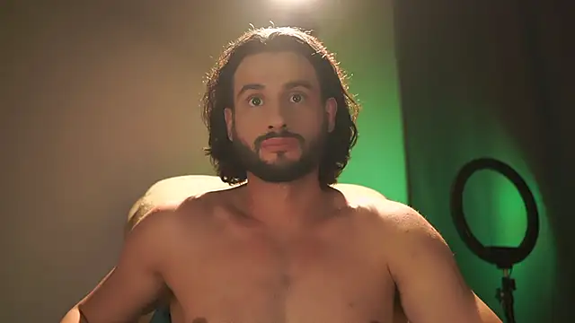 Snapshot of Keen___Luckystrike chatting on 10-18-25, 06:41 Keen Luckystrike online show from 10-18-25, 06:41