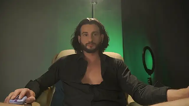 Snapshot of Keen___Luckystrike chatting on 11-09-25, 05:55 Keen Luckystrike online show from 11-09-25, 05:55