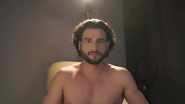 Snapshot of Keen___Luckystrike chatting on 11-30-25, 06:45 Keen Luckystrike online show from 11-30-25, 06:45