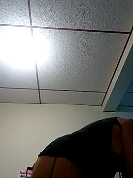 kelly dirty  online show from 03-10-26, 02:44