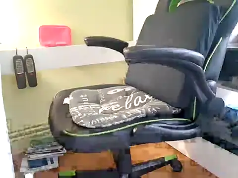 feathersify online show from 09-30-25, 06:07