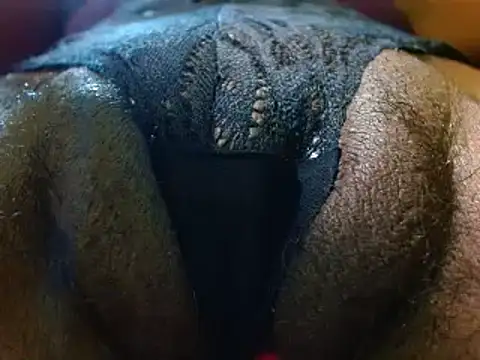 Snapshot of bethanywilson_23 chatting on 02-13-25, 02:52 bethanywilson 23 online show from 02-13-25, 02:52