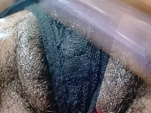 Snapshot of bethanywilson_23 chatting on 09-25-25, 11:58 bethanywilson 23 online show from 09-25-25, 11:58