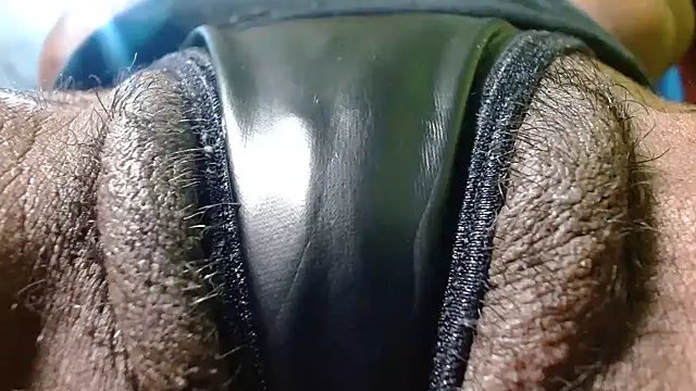 Snapshot of bethanywilson_23 chatting on 10-22-25, 12:49 bethanywilson 23 online show from 10-22-25, 12:49