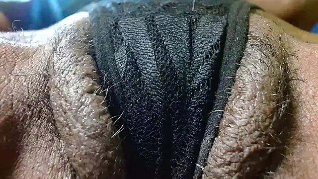 Snapshot of bethanywilson_23 chatting on 10-28-25, 12:41 bethanywilson 23 online show from 10-28-25, 12:41