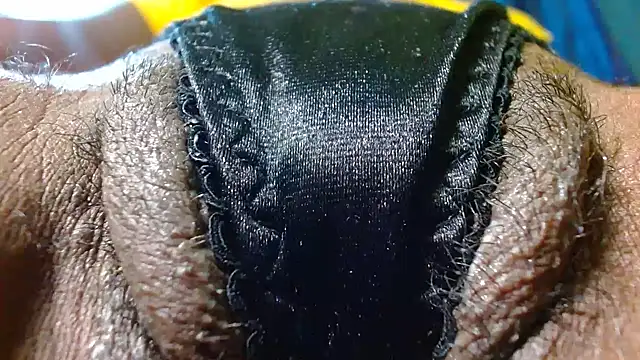 Snapshot of bethanywilson_23 chatting on 11-08-25, 01:55 bethanywilson 23 online show from 11-08-25, 01:55