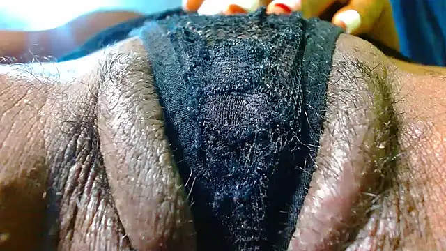 Snapshot of bethanywilson_23 chatting on 11-19-25, 11:43 bethanywilson 23 online show from 11-19-25, 11:43