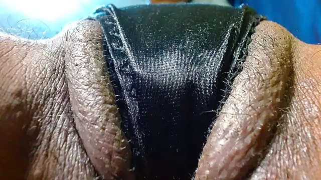 Snapshot of bethanywilson_23 chatting on 11-27-25, 01:57 bethanywilson 23 online show from 11-27-25, 01:57