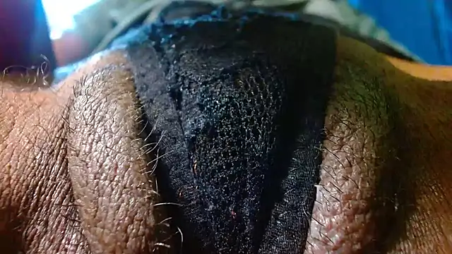 Snapshot of bethanywilson_23 chatting on 12-03-25, 11:19 bethanywilson 23 online show from 12-03-25, 11:19