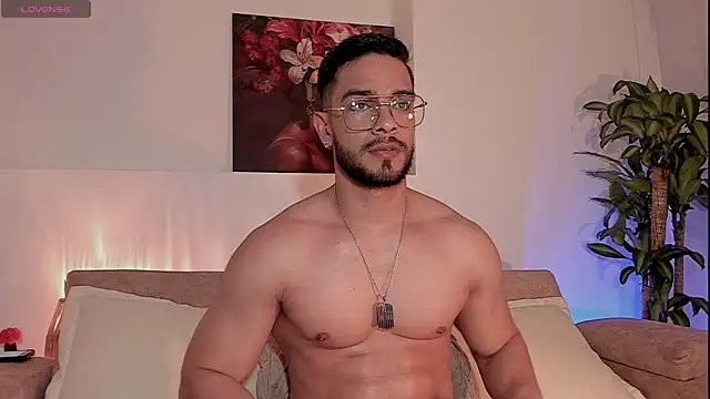 Snapshot of Josseph1_ chatting on 12-20-25, 12:18 Josseph1 online show from 12-20-25, 12:18