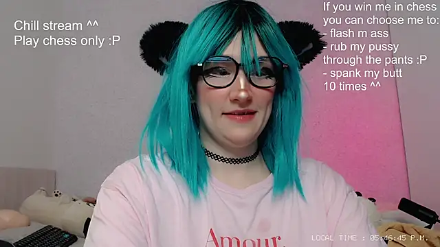 kitty alika online show from 01-06-25, 02:47