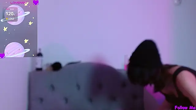 Red-moon1 online show from 01-25-25, 01:41