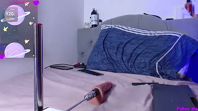 Red-moon1 online show from 02-15-25, 03:06