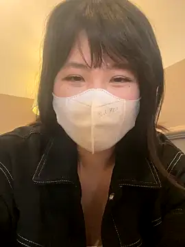 Snapshot of Onee-Chew chatting on 11-26-25, 08:59 Onee-Chew online show from 11-26-25, 08:59