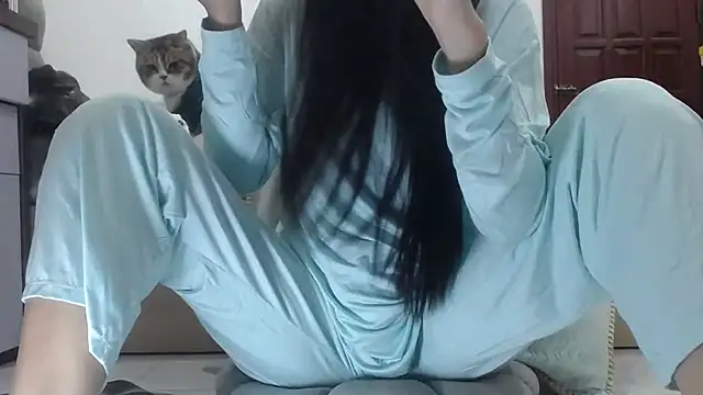 Snapshot of Sarah_88 chatting on 01-08-25, 07:56 Sarah 88 online show from 01-08-25, 07:56