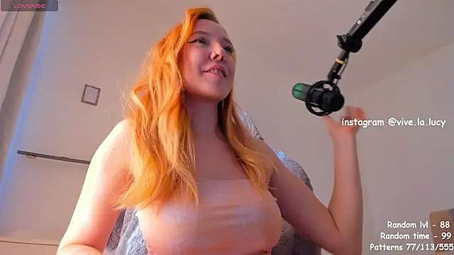 Lucy Ember online show from 01-10-25, 07:35