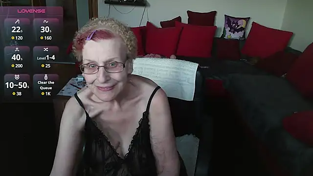 Snapshot of HeisseomaOriginal chatting on 01-08-25, 08:06 HeisseomaOriginal online show from 01-08-25, 08:06