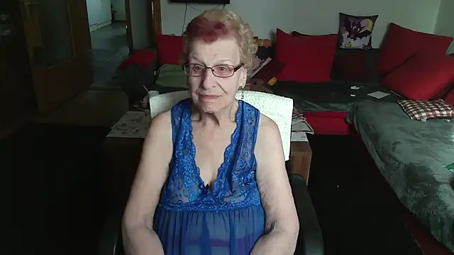 HeisseomaOriginal online show from 04-28-26, 07:13