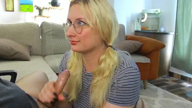 Snapshot of andycherry_secrets_ chatting on 05-19-26, 03:51 andycherry secrets online show from 05-19-26, 03:51