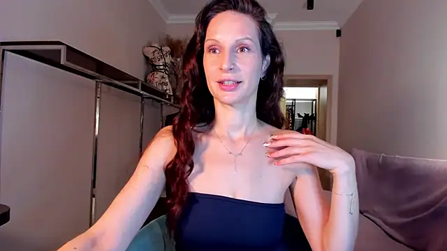 Mila Anders online show from 09-10-25, 04:56