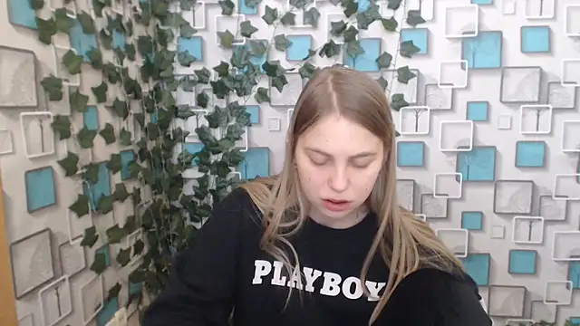 klerkarina online show from 02-19-25, 09:17