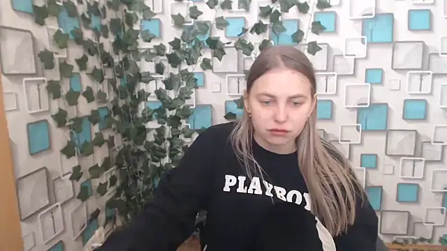 klerkarina online show from 03-03-25, 09:33