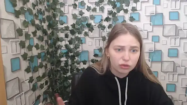 klerkarina online show from 03-04-25, 07:19