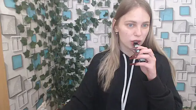 klerkarina online show from 03-21-25, 06:05