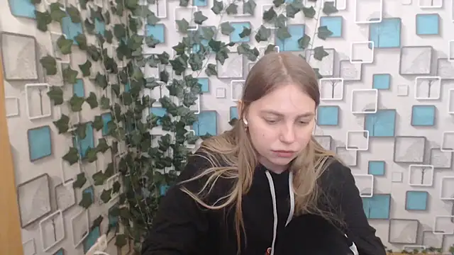 klerkarina online show from 03-21-25, 09:23